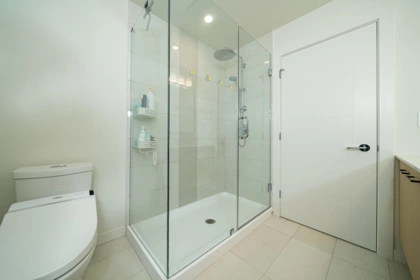 Guest Bathroom Photo of 2 9399 No.2 Road, Richmond, BC
