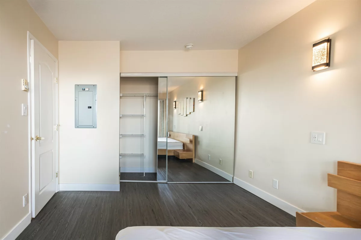 Breakfast Nook Photo of 908 8297 Saba Road, Richmond, BC