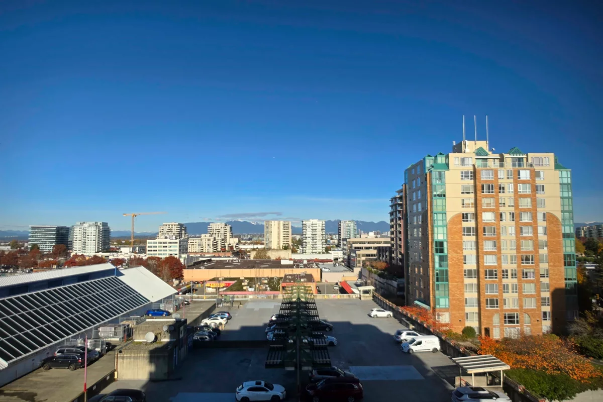 Family Room Photo of 908 8297 Saba Road, Richmond, BC