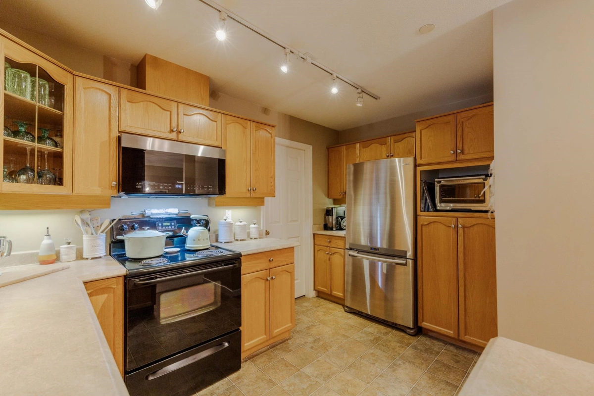 Breakfast Nook Photo of 111 12464 191b Street, Pitt Meadows, BC