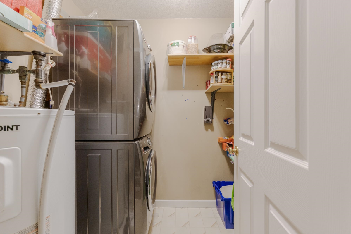 Hallway Photo of 111 12464 191b Street, Pitt Meadows, BC