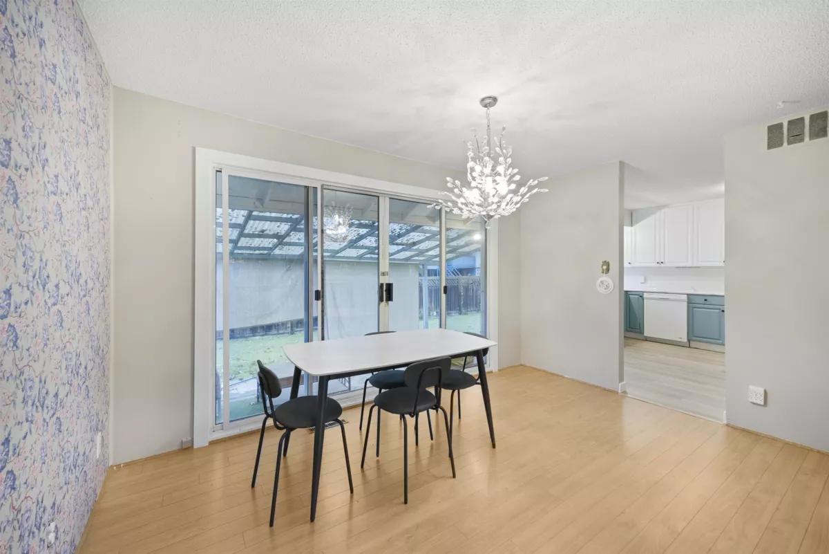 Entry Foyer Photo of 10891 Maddocks Road, Richmond, BC