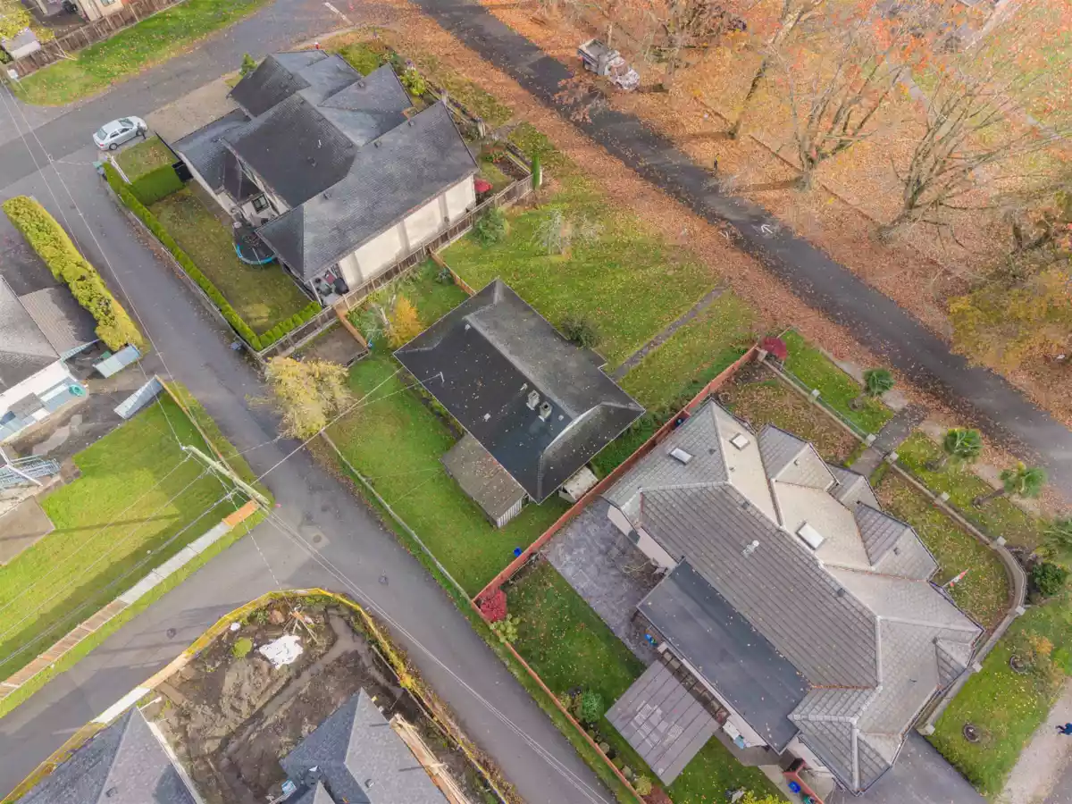 Kitchen Photo of 10891 Maddocks Road, Richmond, BC