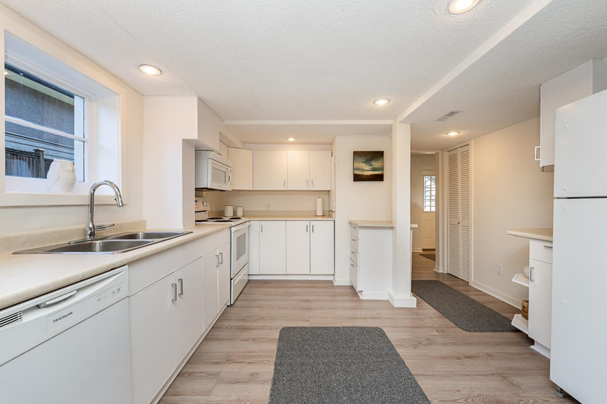 Outdoor Deck Photo of 1258 Jefferson Avenue, West Vancouver, BC