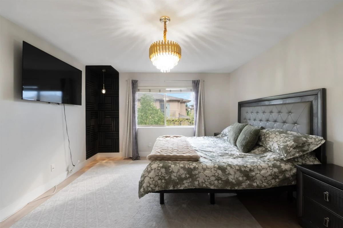 Hallway Photo of 43 16655 64 Avenue, Surrey, BC