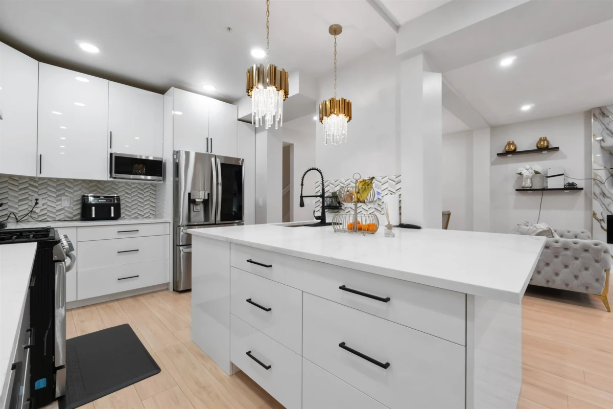 Walk-In Closet Photo of 43 16655 64 Avenue, Surrey, BC