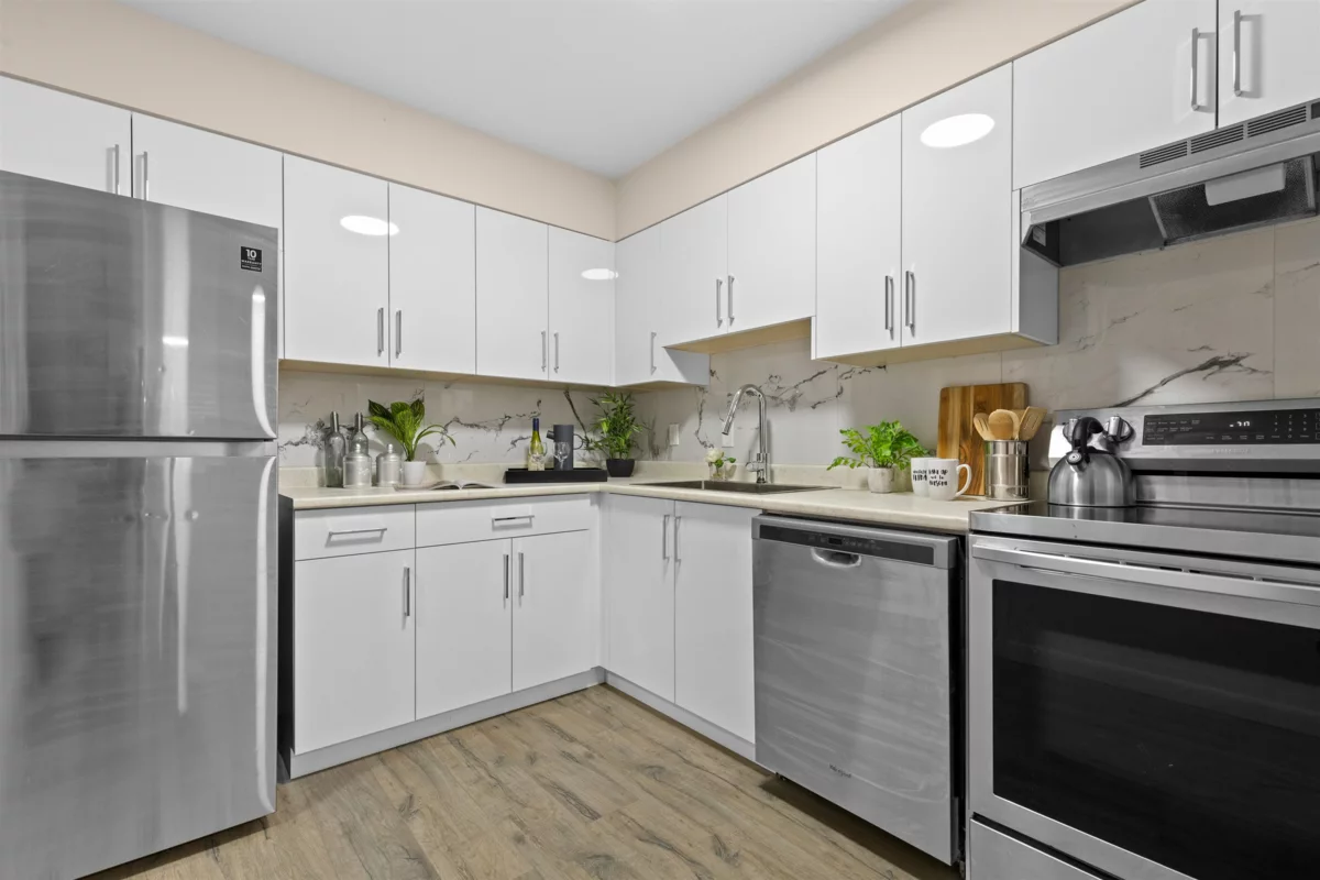 Breakfast Nook Photo of 308 1561 Vidal Street, White Rock, BC