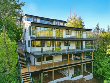 6230 Summit Avenue, West Vancouver, BC, West Vancouver — Single Family Residence for sale