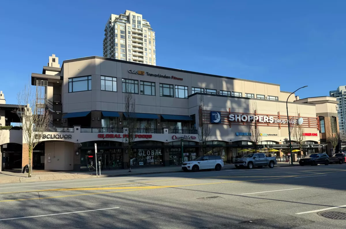 Primary Bathroom Photo of 202 7220 Greenford Avenue, Burnaby, BC