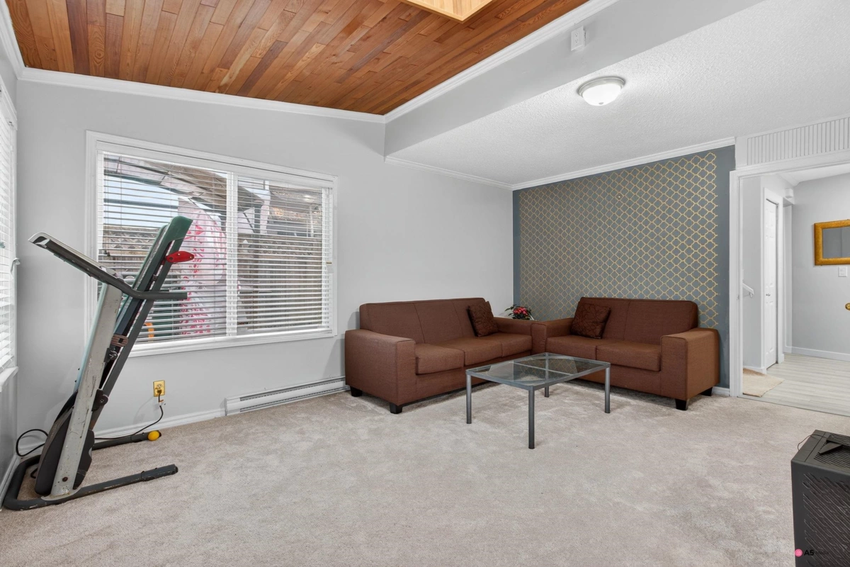 Breakfast Nook Photo of 7363 129 Street, Surrey, BC