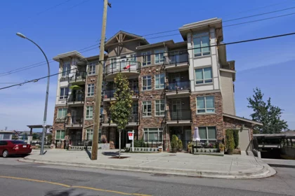 403 20861 83 Avenue, Langley, BC, Langley — Apartment/Condo for sale