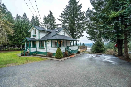 2344 Lougheed Highway, Agassiz, BC, Agassiz — Single Family Residence for sale