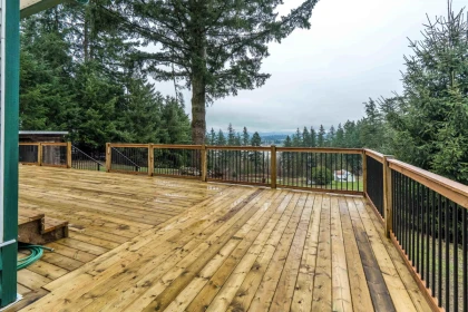 Kitchen Island Photo of 2344 Lougheed Highway, Agassiz, BC