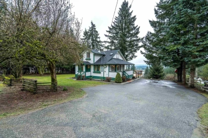 Mudroom Photo of 2344 Lougheed Highway, Agassiz, BC