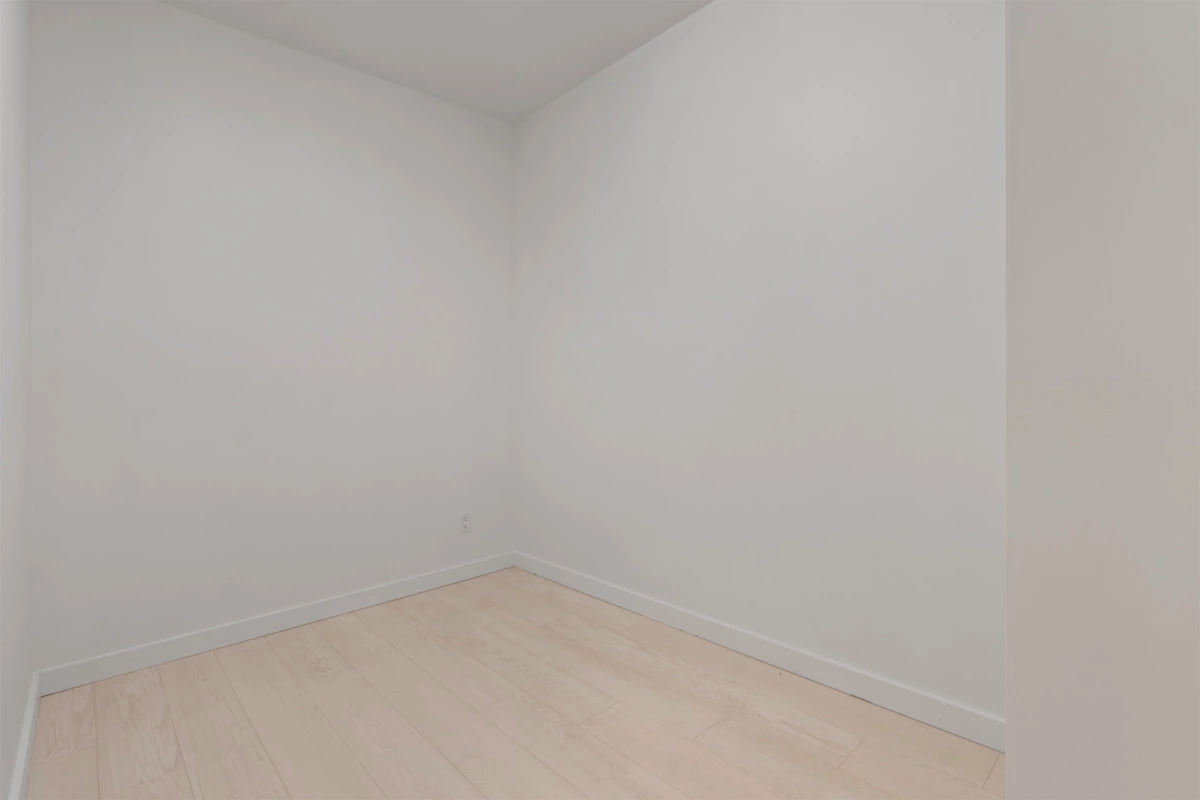 Bedroom 3 Photo of 713 8080 Cambie Road, Richmond, BC