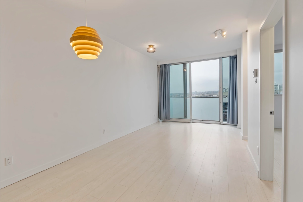 Family Room Photo of 713 8080 Cambie Road, Richmond, BC