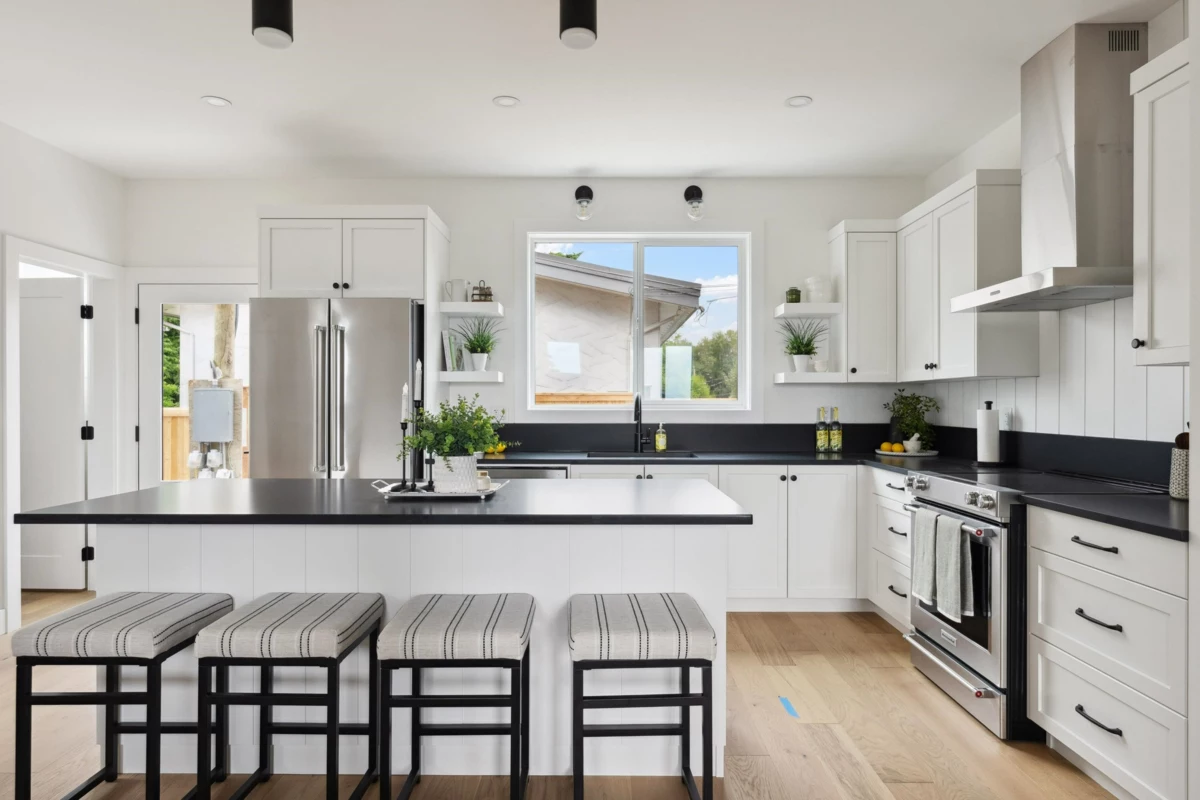 Primary Bathroom Photo of 2481 Beck Road, Abbotsford, BC