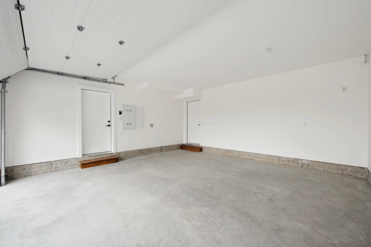 Staircase Photo of 2481 Beck Road, Abbotsford, BC