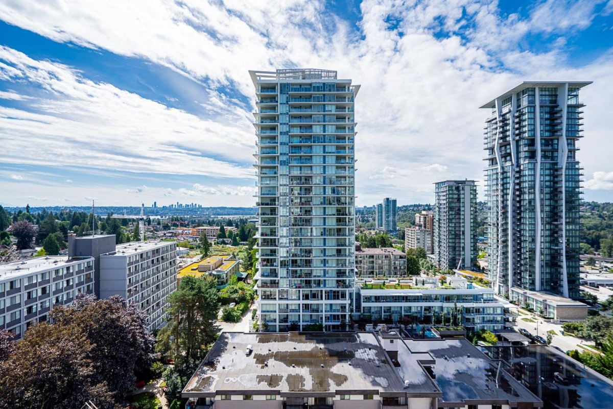 Entry Foyer Photo of 1501 555 Austin Avenue, Coquitlam, BC