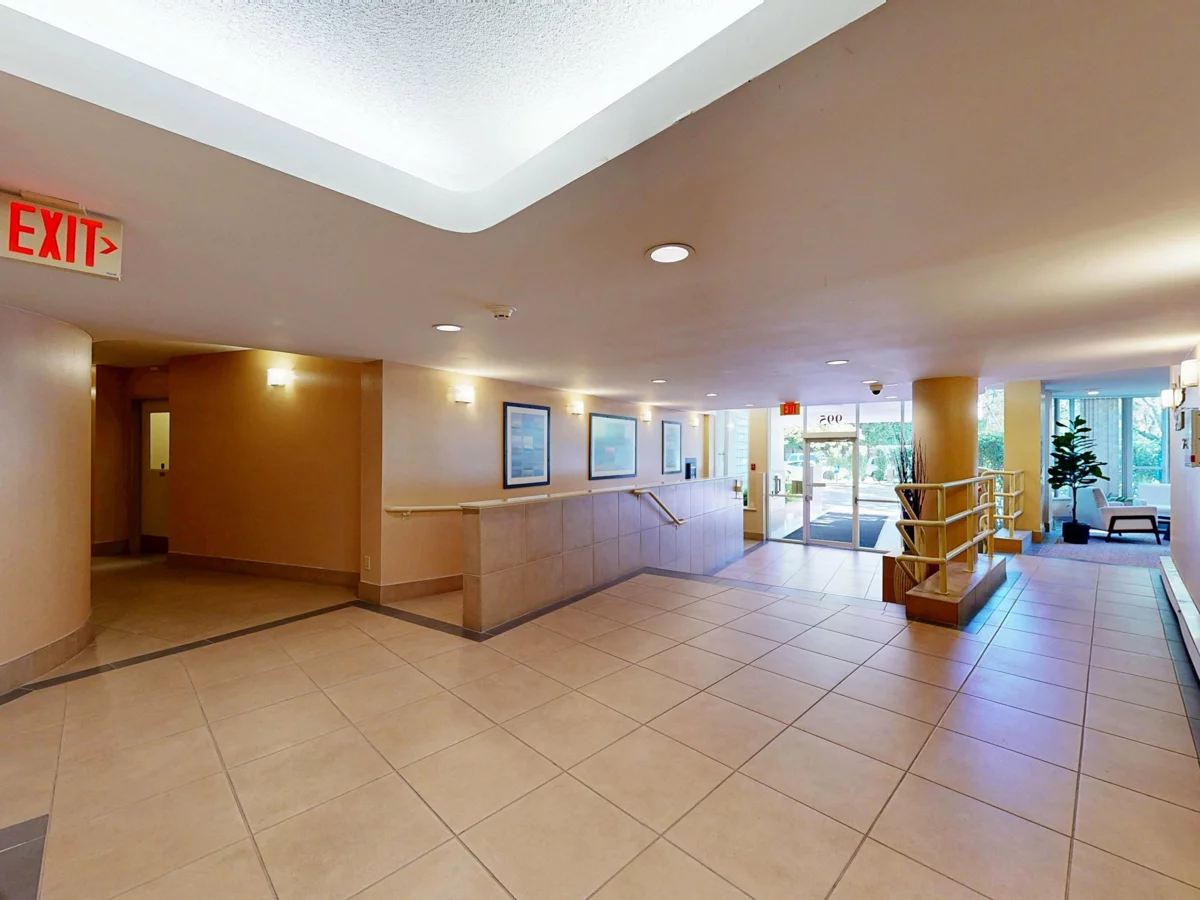 Garden / Landscaping Photo of 1005 995 Roche Point Drive, North Vancouver, BC