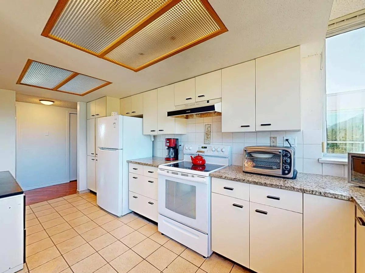 Primary Bathroom Photo of 1005 995 Roche Point Drive, North Vancouver, BC