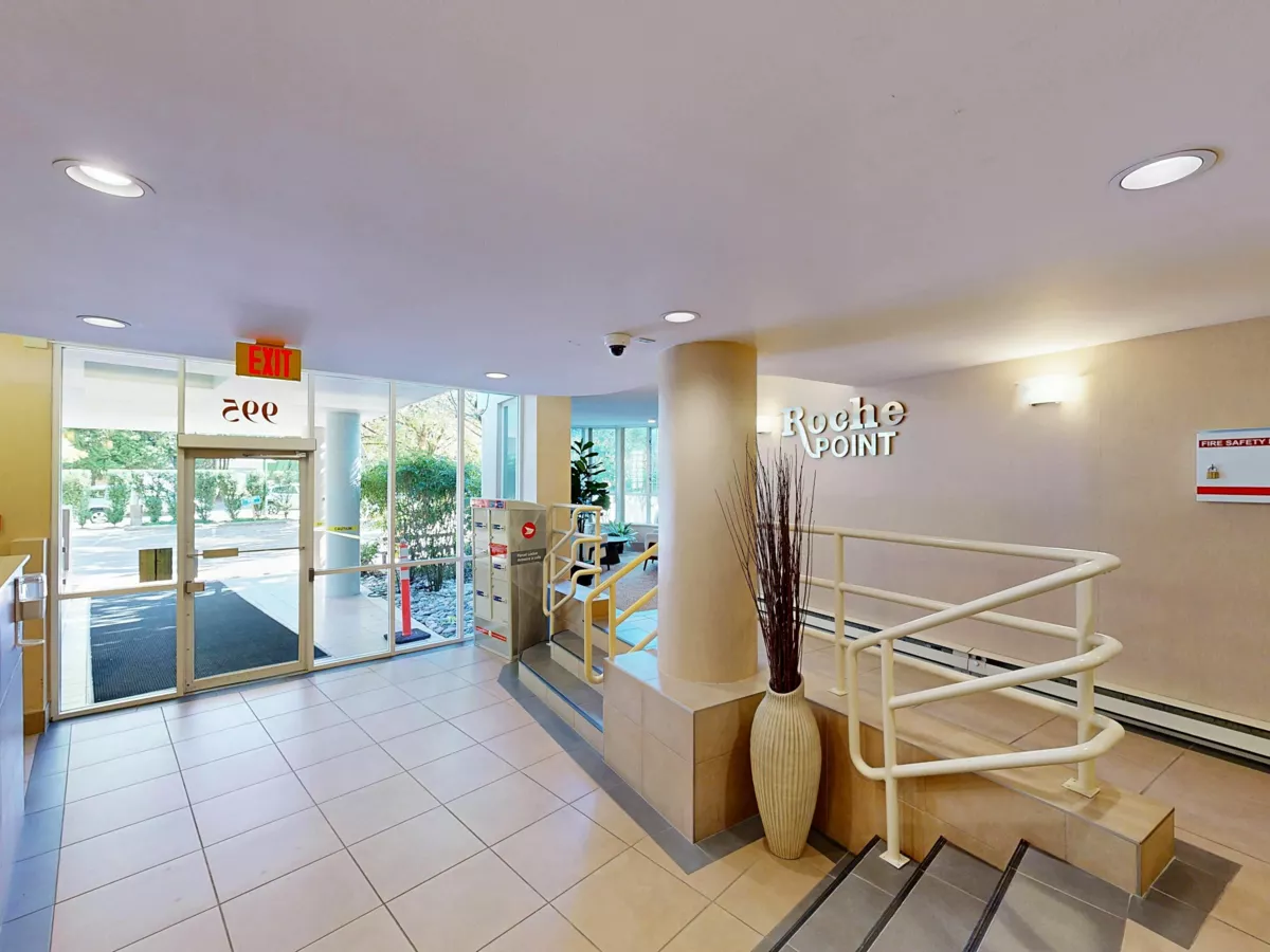 Swimming Pool Photo of 1005 995 Roche Point Drive, North Vancouver, BC