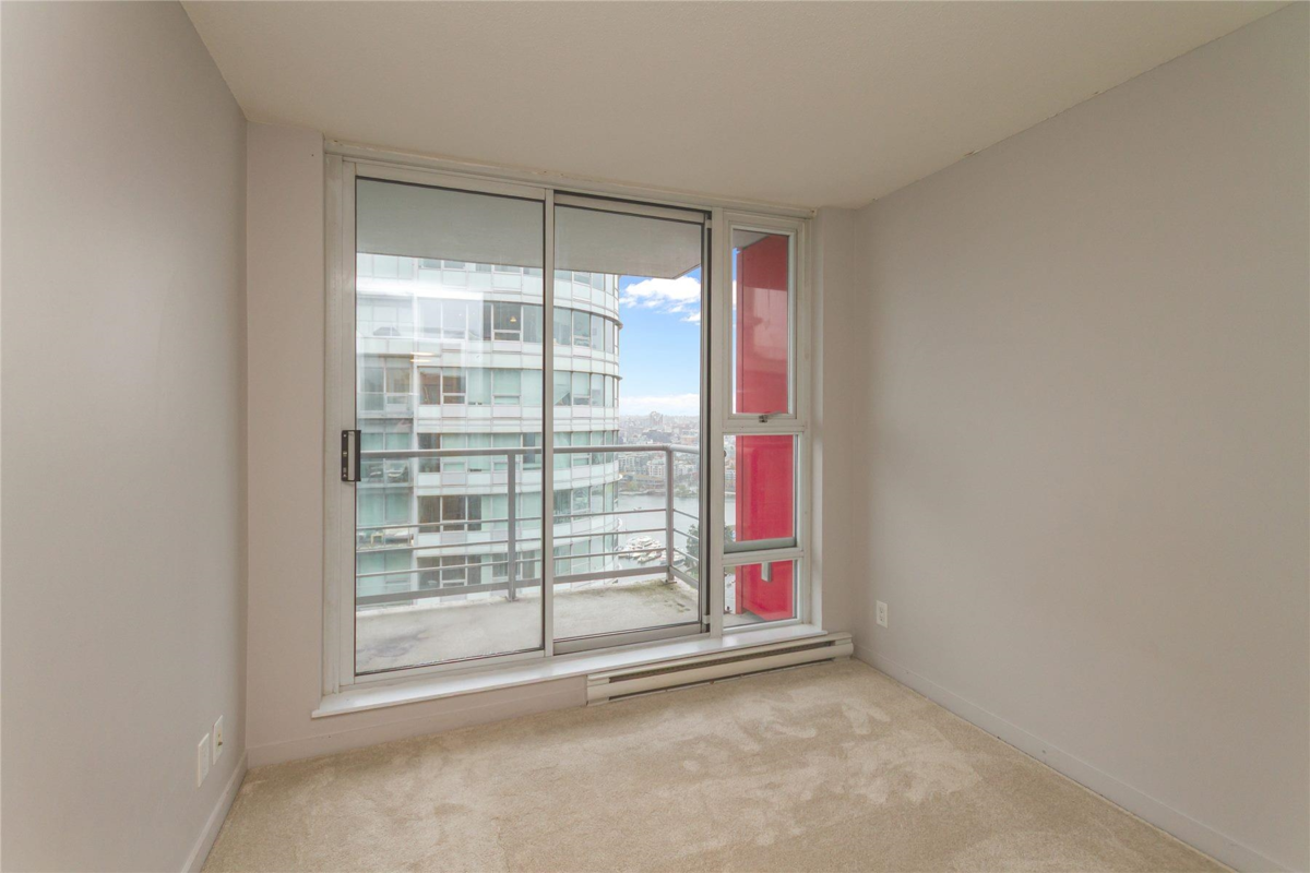 Bedroom 4 Photo of 3108 111 W Georgia Street, Vancouver, BC