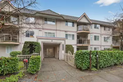 303 9865 140 Street, Surrey, BC, Surrey — Apartment/Condo for sale