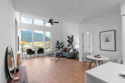 Breakfast Nook Photo of 609 1504 Scott Crescent, Squamish, BC
