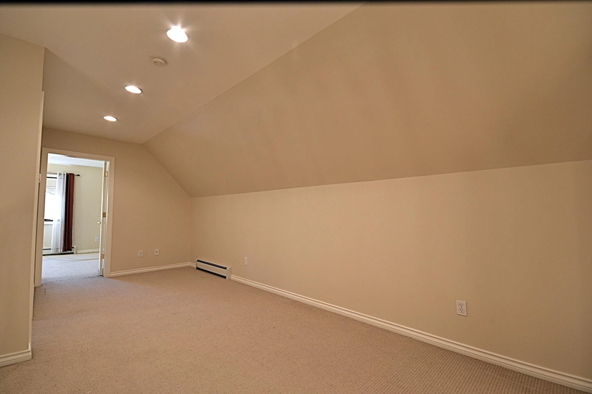 Guest Bathroom Photo of 610 Robinson Street, Coquitlam, BC