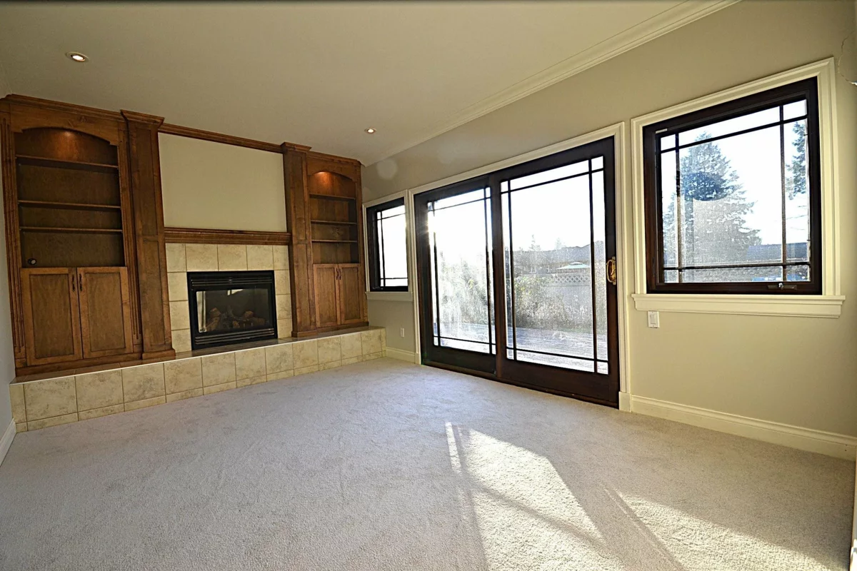 Living Room Photo of 610 Robinson Street, Coquitlam, BC