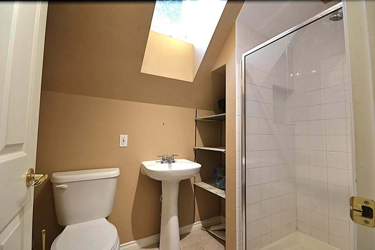 Loft / Bonus Room Photo of 610 Robinson Street, Coquitlam, BC