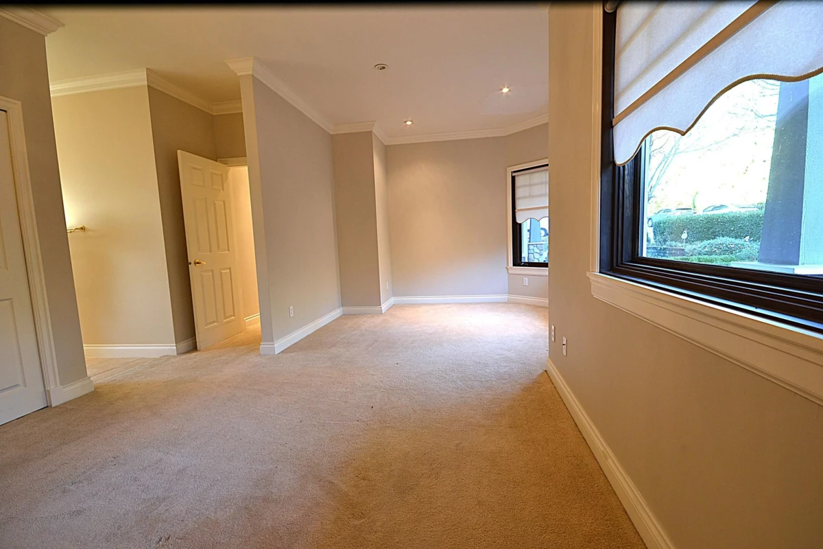 Walk-In Closet Photo of 610 Robinson Street, Coquitlam, BC