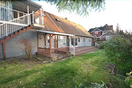 Hot Tub / Spa Photo of 610 Robinson Street, Coquitlam, BC