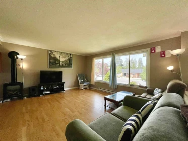 Dining Area Photo of 5693 Dolphin Street, Sechelt, BC