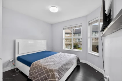 Bedroom 4 Photo of 214 12088 66 Avenue, Surrey, BC
