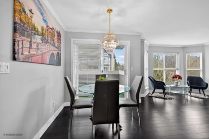 Kitchen Photo of 214 12088 66 Avenue, Surrey, BC