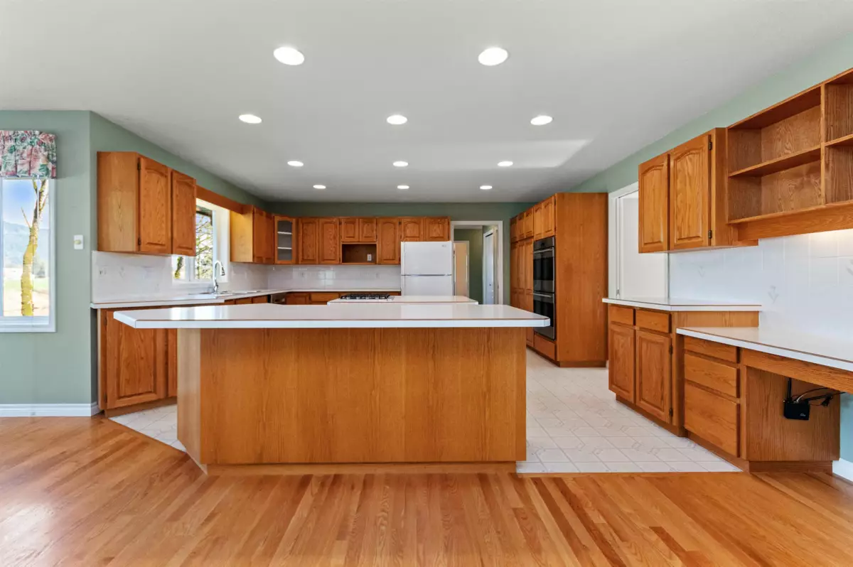 Bedroom 4 Photo of 47083 Bell Road, Chilliwack, BC