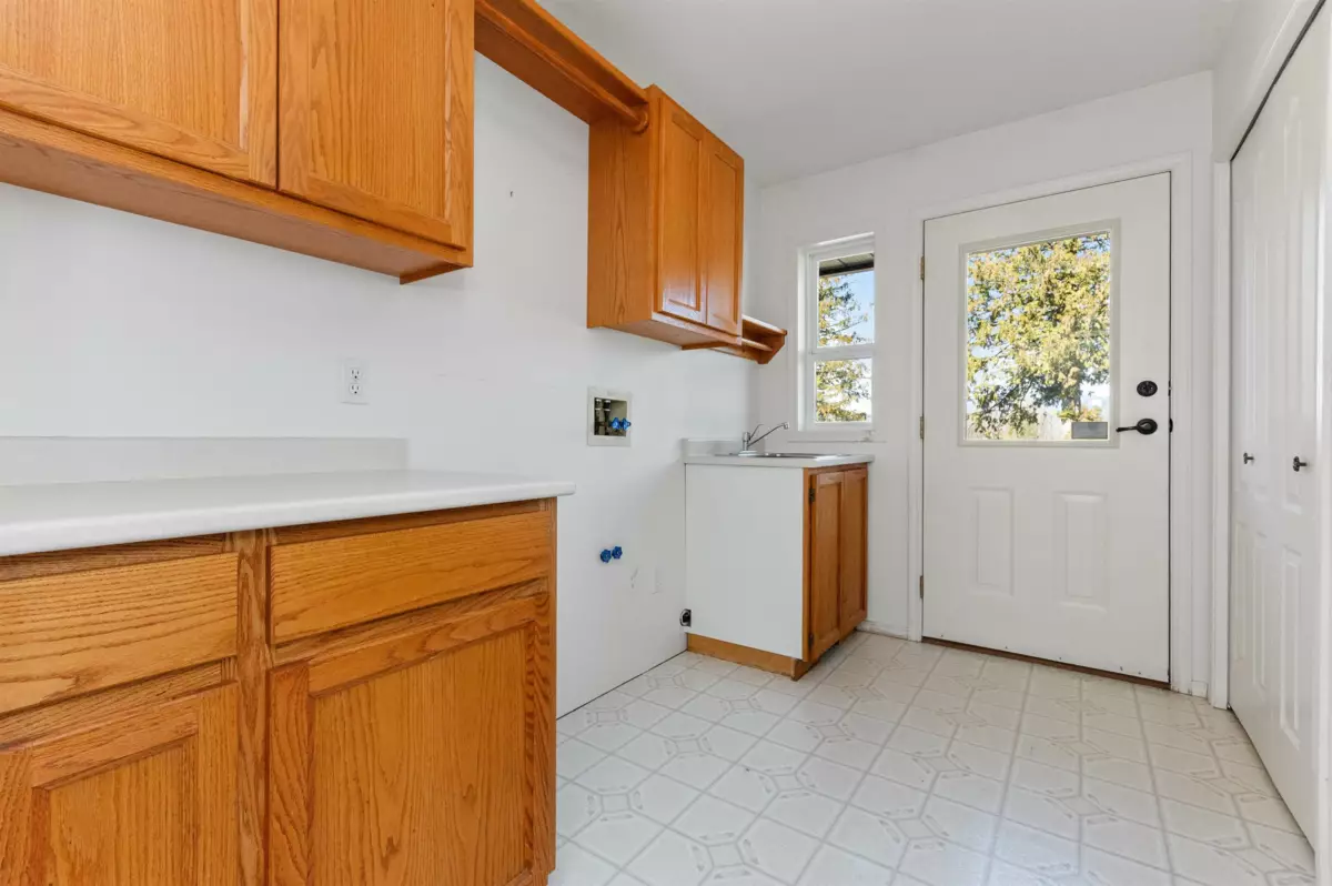 Mudroom Photo of 47083 Bell Road, Chilliwack, BC