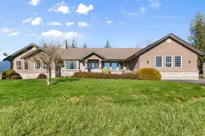 47083 Bell Road, Chilliwack, BC, Little Mountain — 4 bed single family residence for sale