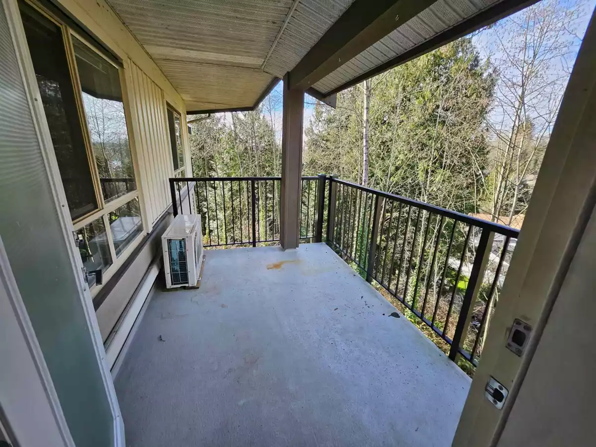 Guest Bathroom Photo of 409 11665 Haney Bypass, Maple Ridge, BC