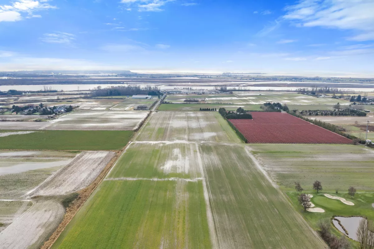 Pantry Photo of 12371 Garden City Road, Richmond, BC