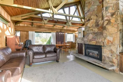 Family Room Photo of 16948 66 Avenue, Surrey, BC