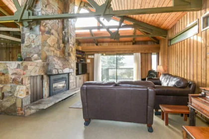 Living Room Photo of 16948 66 Avenue, Surrey, BC