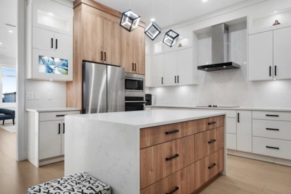 Kitchen Photo of 15037 87b Avenue, Surrey, BC