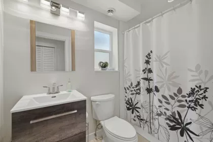 Guest Bathroom Photo of 5846 179a Street, Surrey, BC