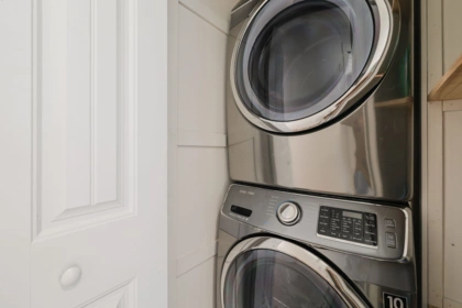 Laundry Room Photo of 5846 179a Street, Surrey, BC
