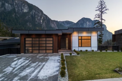 2216 Windsail Place, Squamish, BC, Squamish — Single Family Residence for sale
