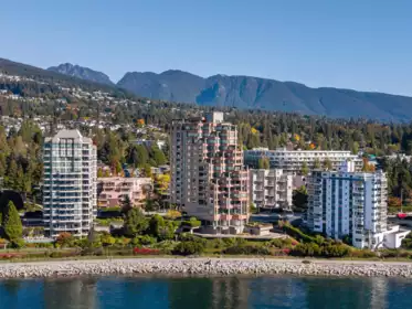 Fitness Center Photo Near 9 2250 Bellevue Avenue, West Vancouver, BC