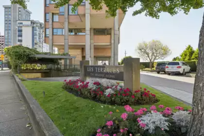 Playground / Recreational Area Near 9 2250 Bellevue Avenue, West Vancouver, BC